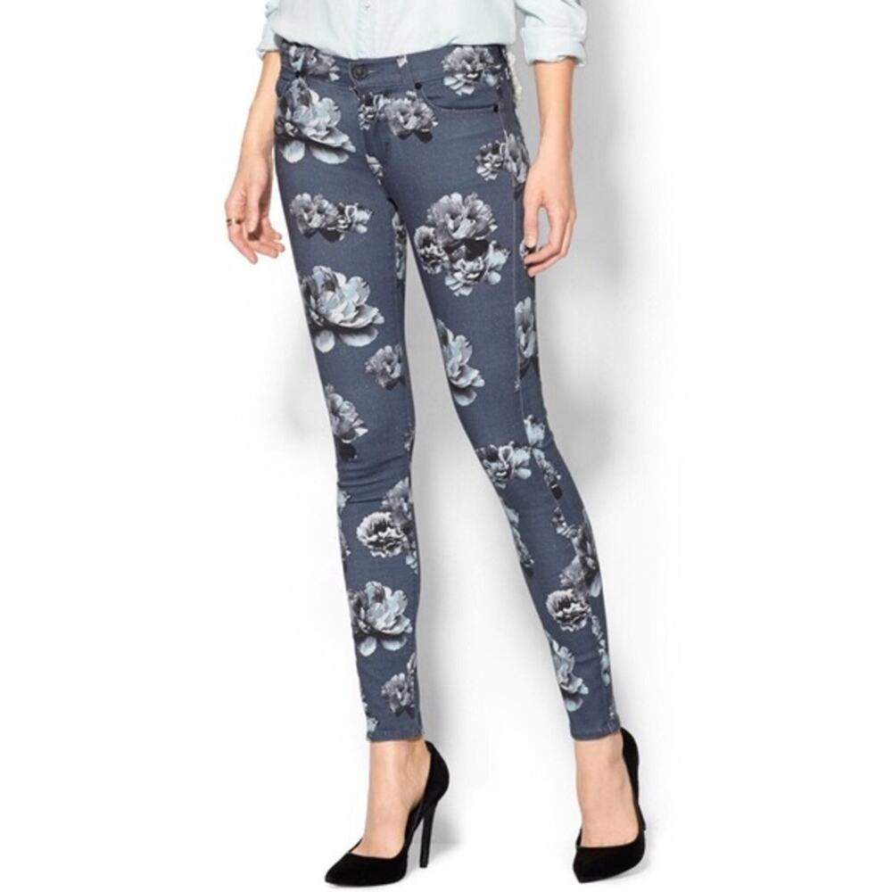 Hudson Mid Rise Nico Super Skinny in Floral.